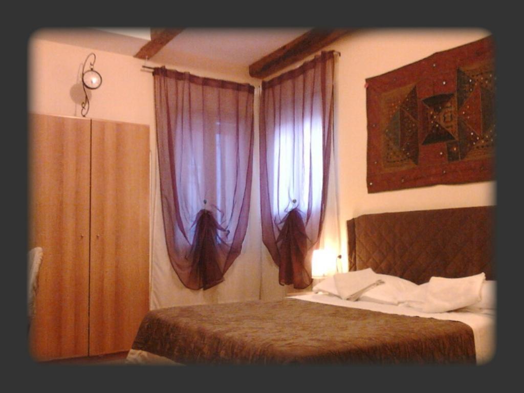 Ca Tron Apartment Next To Rialto Bridge Венеция Екстериор снимка
