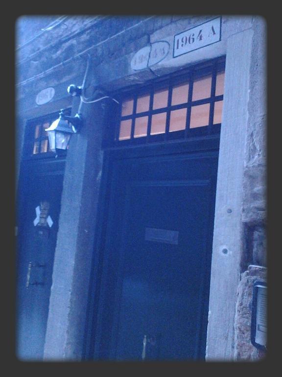 Ca Tron Apartment Next To Rialto Bridge Венеция Екстериор снимка